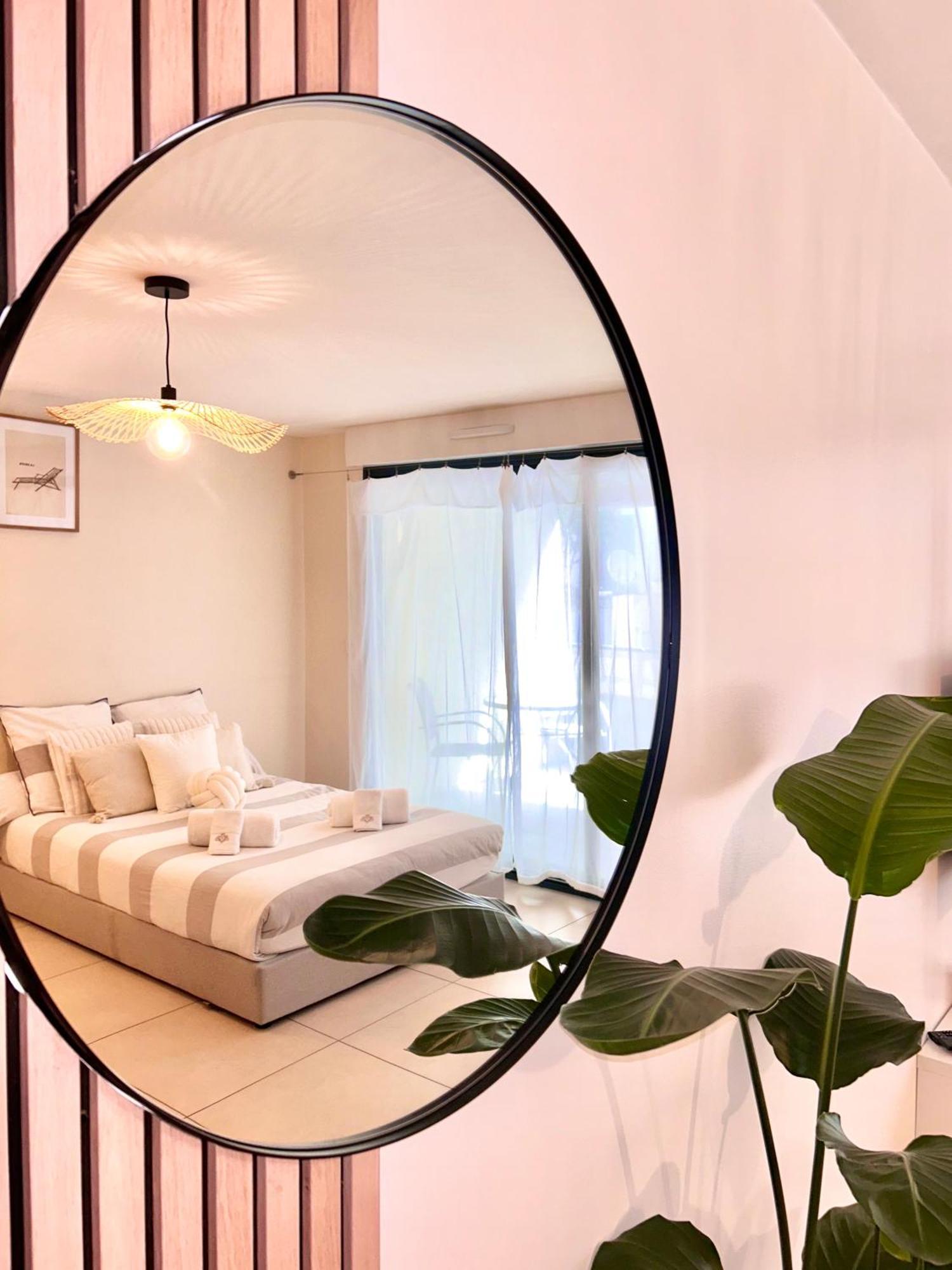 Studio Neuf - Portes De Monaco - Confort - Wifi - Clim Eksteriør billede