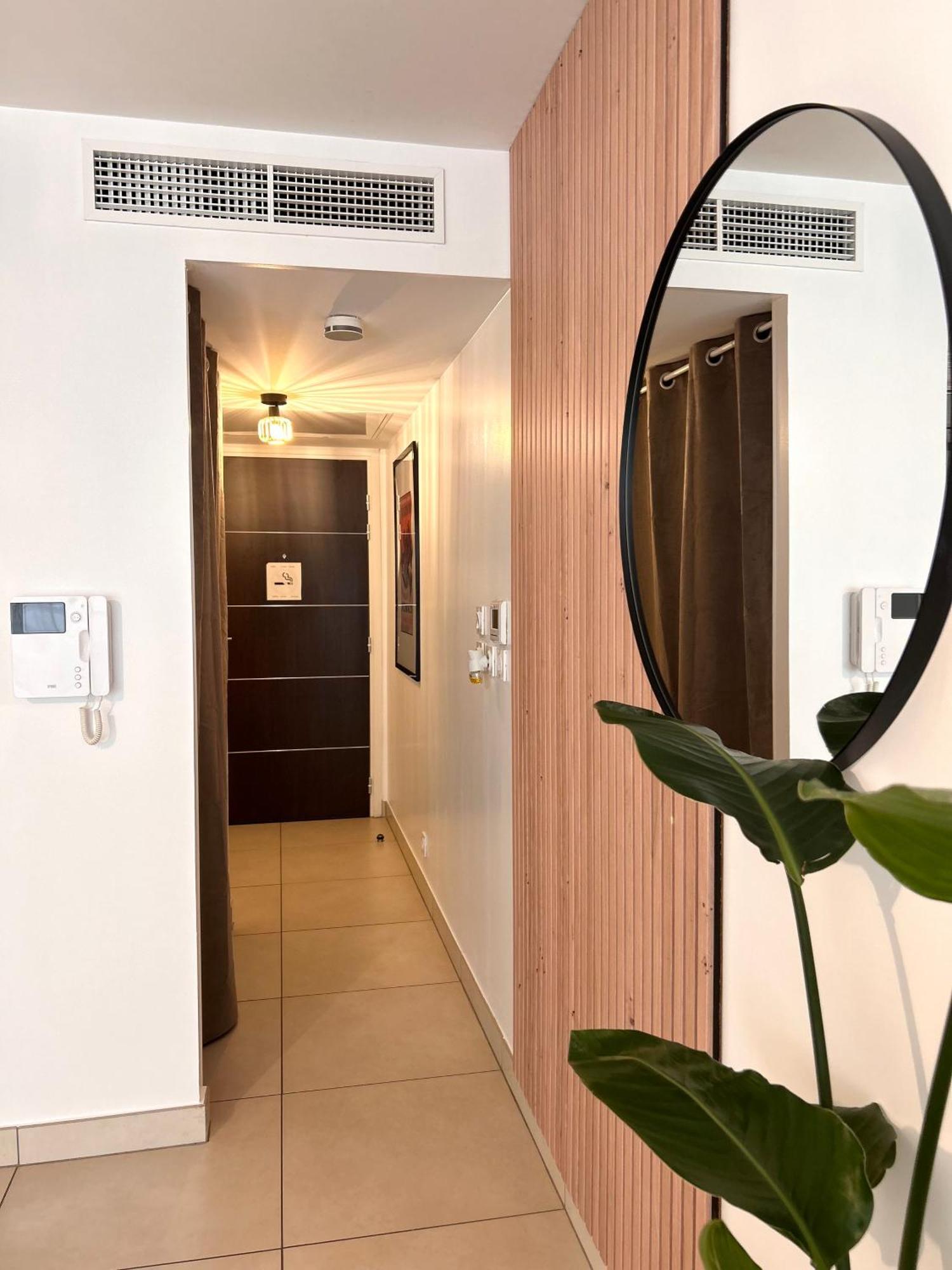 Studio Neuf - Portes De Monaco - Confort - Wifi - Clim Eksteriør billede